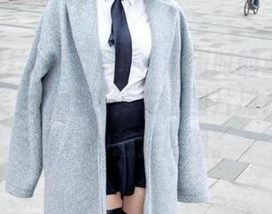 AISS爱丝(钻石版) – 逛街时的亚美依——柔术美女黑色连体衣，图片摊开来，心里各种想法闪现。