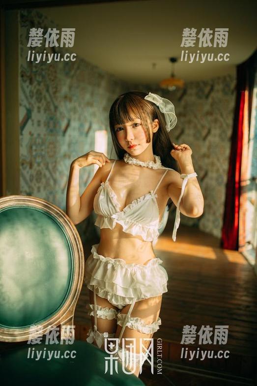 GIRLT果团网 - 美腿到你眼前——甜Abby的免费照片不向肢体道歉