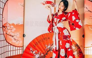 GIRLT果团网 – 看看黄歆苑的图包，这个JK造型太让人意外了吧！