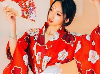 “果团网”作品集：窄腰翘臀，下载之前先做好心理准备！