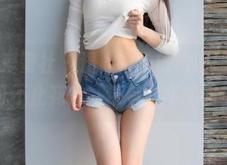 IMiss爱蜜社 – 温心怡的旗袍图册，绣的可不止花儿，还有童年的回忆