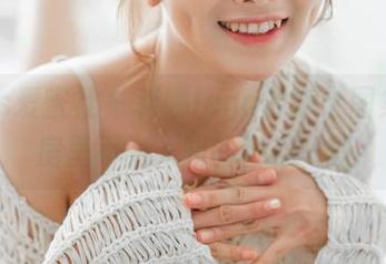 IMiss爱蜜社 – 莉娜lena的护士图集，私房里不为人知的轻松一刻