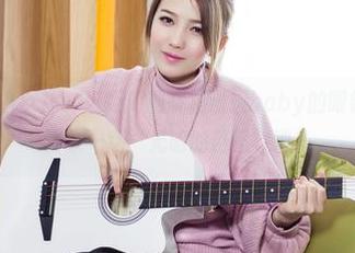 TouTiao头条女神 – 近距离观察杨漫妮baby的眼镜，随最新写真集一场“光明的邂逅”吧！