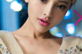 UGirls尤果网 – 网袜的威力！跟夏倪可ella的写真说声谢谢，这种事不能白白浪费！