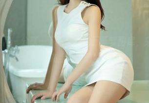 UGirls尤果网 – 分享一下松果儿的万圣节图库，来给你的鬼魂来点色彩吧！