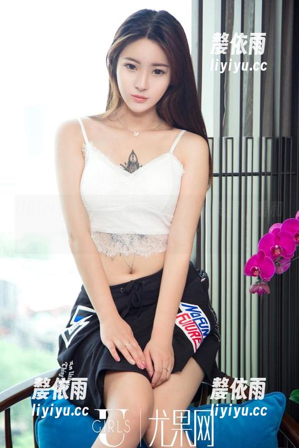 UGirls尤果网-绮里嘉 UGirls尤果网 - 绮里嘉的棉袜美图,暖和了我的眼,哈哈
