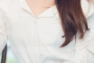 UGirls尤果网 – 见证芊小童内衣写真，图包里的每一件都像小精灵，哈哈！