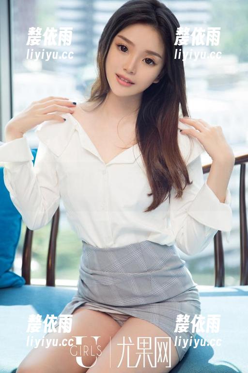 UGirls尤果网-芊小童 UGirls尤果网 - 见证芊小童内衣写真,图包里的每一件都像小精灵,哈哈!