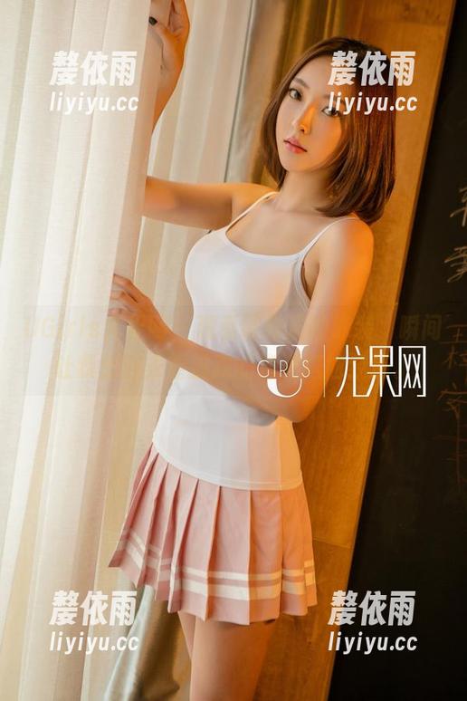 UGirls尤果网-陈雅漫 UGirls尤果网 - 观看陈雅漫的泳装,瞬间让我想回去重温我的海滩尴尬经历。