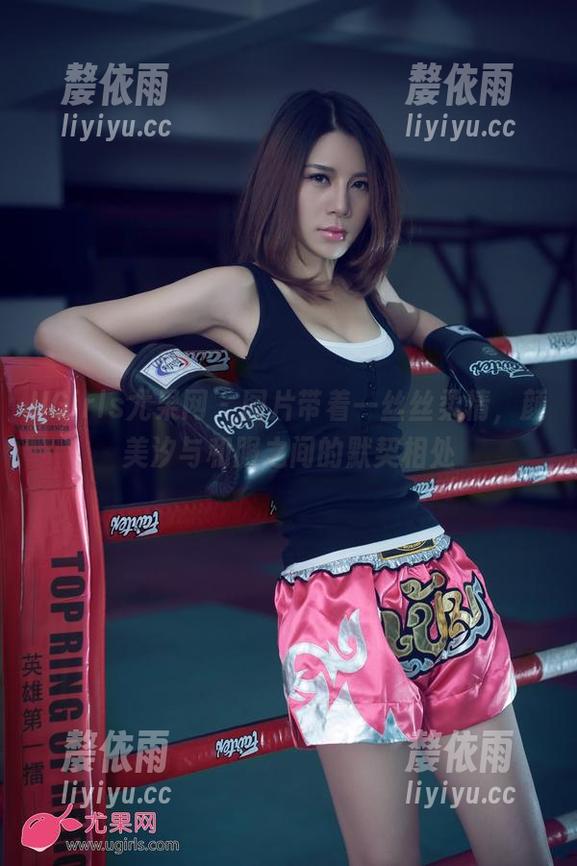 UGirls尤果网 - 图片带着一丝丝柔情，颜美汐与和服之间的默契相处