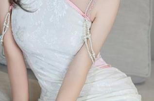 Xiuren秀人网 – 校服新体验！最新图包：fairy如歌展开一场糗事大赛！