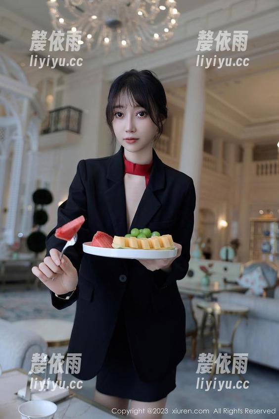 Xiuren秀人网 - 更新！周慕汐fairy修女写真，传世美貌能否驱散邪魅？？？