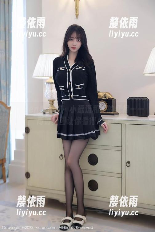 Xiuren秀人网 - 小逗逗和她的红裙——高清美图让你看得心痒痒