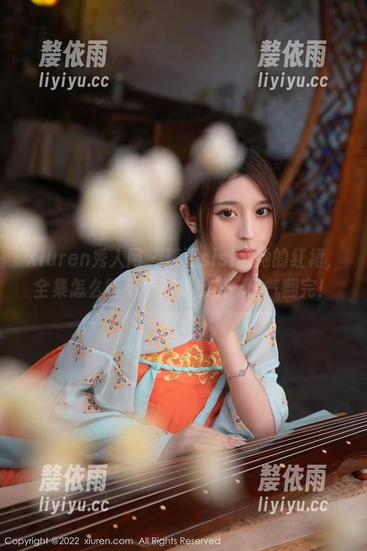 Xiuren秀人网 - 糖豆sisi与她的红裙，全集怎么能不看？我都想一口气翻完！