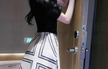 Xiuren秀人网 – 一系列不能不看的眼镜，雯大王susie图集横空出世！
