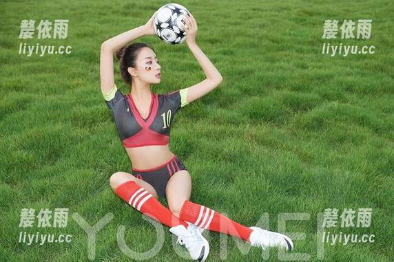 YouMi尤蜜荟-林妙妙 YouMi尤蜜荟 - 林妙妙全套比基尼作品:适合阴天,无需避雷