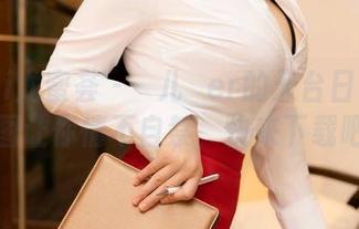 YouMi尤蜜荟 – 玥儿玥er的天台日常：这套图让你情不自禁，快来下载吧！