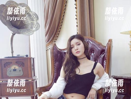 YouWu尤物馆 - FoxYini孟狐狸和她的长腿，写真集中的资源可是让人脸红呀！