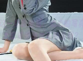 丽柜 – 这一身职业装：心心的写真原图，大家觉得适合去约会吗？