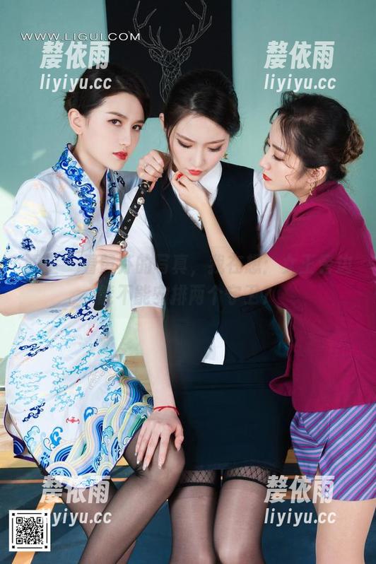 丽柜-黄芬 丽柜 - 看黄芬的写真,我在想:女王旁边能不能安排两个守卫?