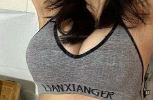 微密圈 – 随意而美——于芷晴的毛衣写真，原图也不放过！