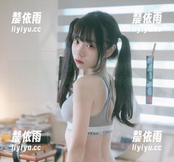 可可小白兔 这白色图集,真心看得我直想问可可小白兔:你有多少顶级白衣服啊?高清显示效果赞到飞起!