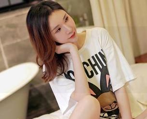 嗲囡囡 – 就想问你们，王婉悠Queen的美腿在写真集中是哪个版本最精彩？（潜力下载）
