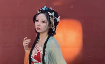 在妍子坚不可摧的套图世界里，剧情竟然比导演还精彩！