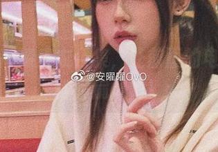 安曜曜高清皮衣合集，让前面的电风扇给你扇扇风吧！