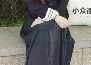 小众视觉 – 图集专题：珂老师扮演的婚纱“专家”，竟然让人怀疑人生。