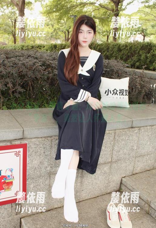 小众视觉-珂老师 小众视觉 - 图集专题:珂老师扮演的婚纱“专家”,竟然让人怀疑人生。