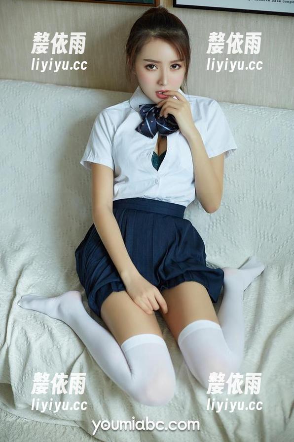 尤蜜荟-喵星人 尤蜜荟 - 猫咪也疯狂,精选美图凸显了喵星人的小球迷风采!