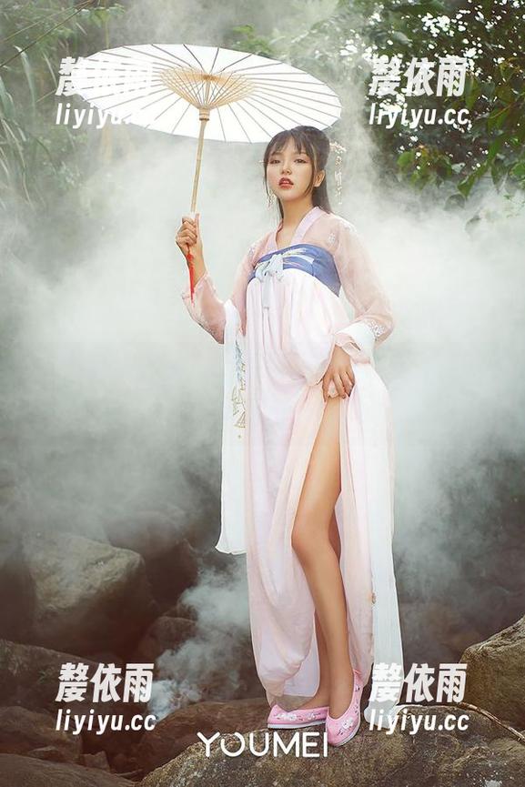 尤蜜荟-夏玲蔓 尤蜜荟 - 这牛仔裤是要逼我佩服夏玲蔓,连我这种穿衣无能的人都Stop了!