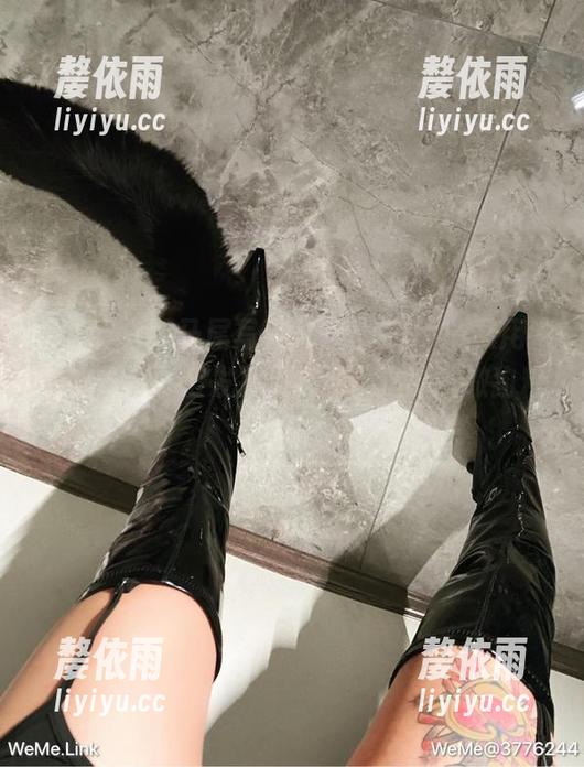 希希Gina 微密圈 - 双马尾写真集,希希Gina又用她的方式把可爱发挥到极致?这可以撒狗粮吗?