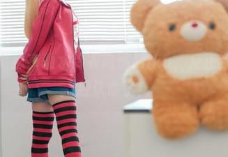 赶紧上线！纵享幼水铃衣高清Miku，反正我的钱包已经认命了！