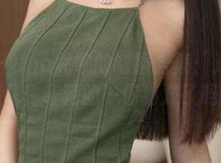 推女神 – Una尤娜的制服合集：这次她穿了几件奇葩的…你猜对了吗？