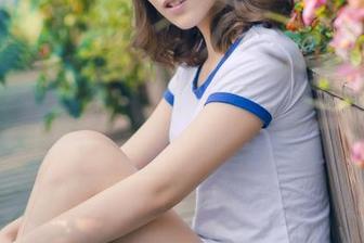 推女神 – 全新更新！在水手服中，歆小兔chobits又找到了新的海洋角落。