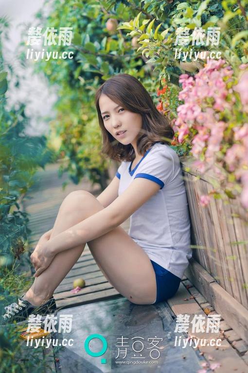 推女神-歆小兔chobits 推女神 - 全新更新!在水手服中,歆小兔chobits又找到了新的海洋角落。