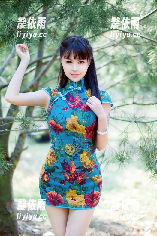 推女郎-李丽莎 推女郎 - 李丽莎的双马尾写真集:难道双马尾就能拯救我的摄影水平?
