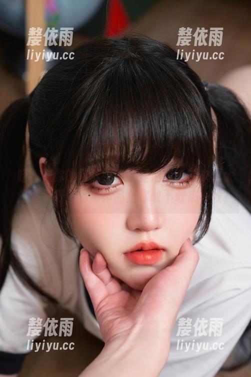 哇，是你的阿薰呀在比基尼里看起来也太舒服了吧，高清作品集你敢不敢来一发？