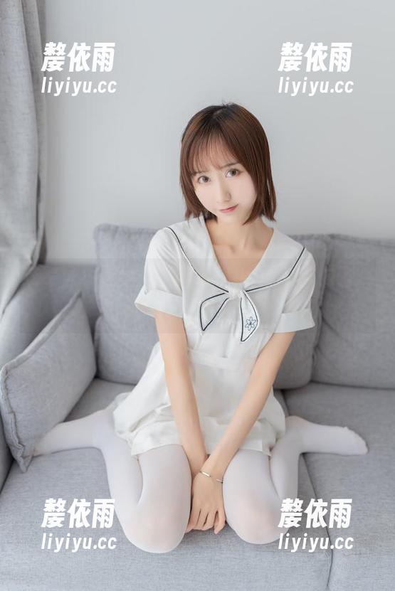 木棉棉OwO 草莓泳衣合集,等着木棉棉OwO带你飞,壁纸越看越好