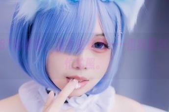看末夜787的套图，温柔在这里……但我居然想跑去帮忙拍照。