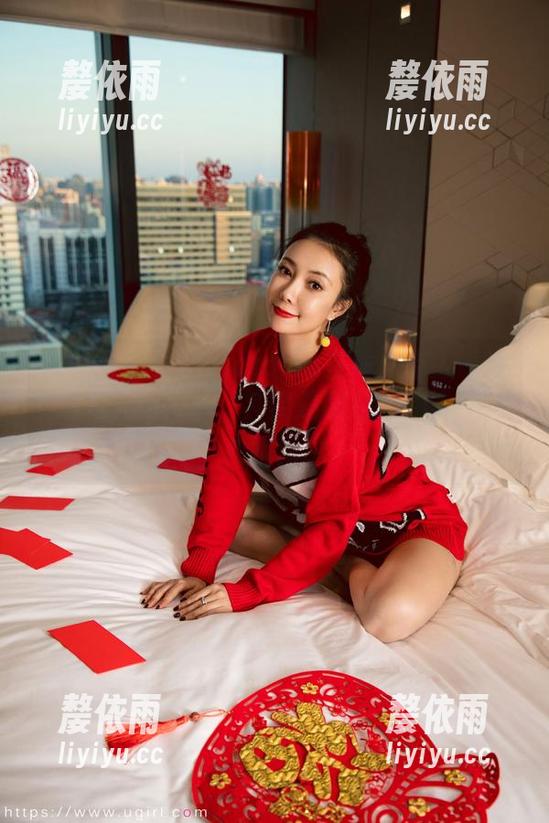 果儿Victoria 微密圈 - 果儿Victoria在线:有人说泳装是夏天的快乐,其实是果儿Victoria的心水秀!