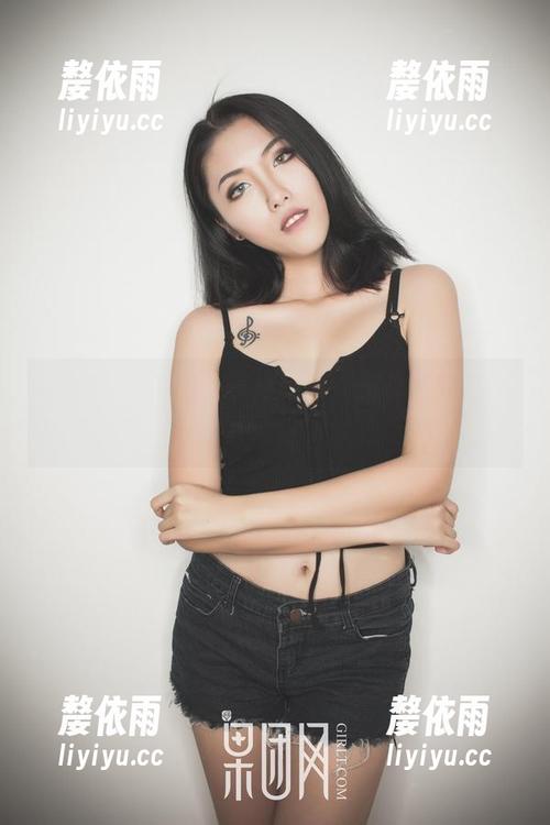 果团网 - 王婉悠的透明术，图库锁住了所有尴尬，快来下载这份轻松与愉悦！