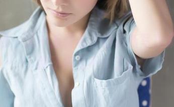 果团网 – 又一波裴希西的最新写真集，礼服压根儿不止于此