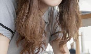梦丝女神 – 乔儿的肤色与黑色：无圣光，只有真诚和一丝调皮的黑暗。