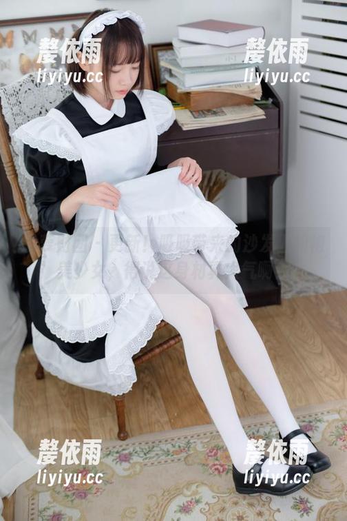 森萝财团-吸吸 森萝财团 - 更新!吸吸带来的沙发上旗袍美少女,得说这身材真大气啊!