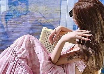 微密圈 – 洁己u的红色死库水，美图图集之中呤吟的色彩