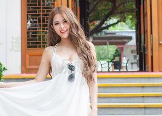 爱蜜社 – 连衣裙合集：无圣光下的芝芝Booty，反而更真实。
