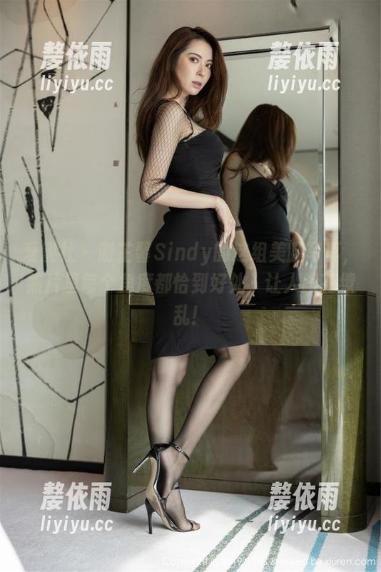 爱蜜社 - 谢芷馨Sindy的这组美腿写真，照片里每个角度都恰到好处，让人眼花缭乱！